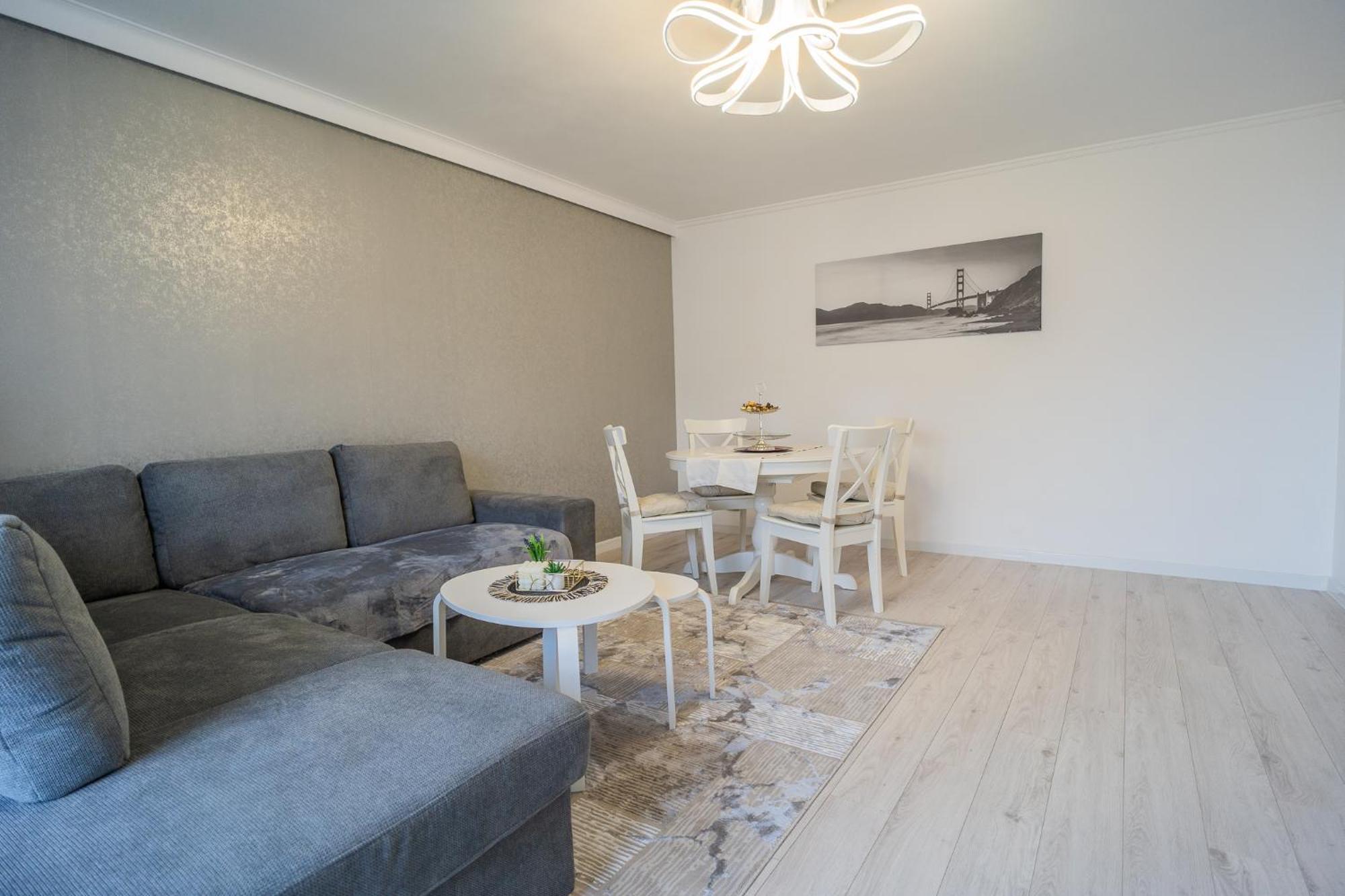 Apartamento Luxury 2Br On Decebal Avenue Bucarest Exterior foto