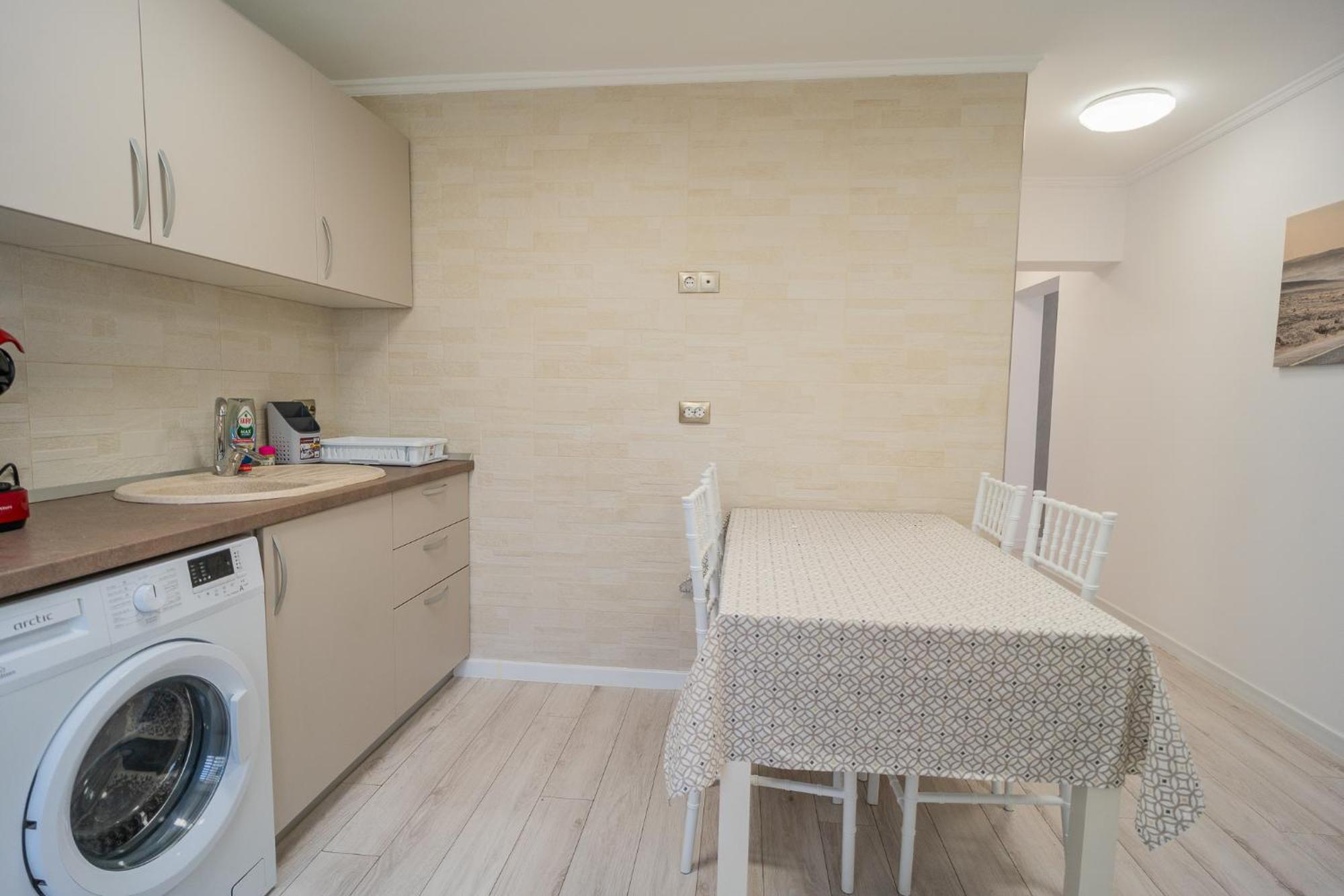 Apartamento Luxury 2Br On Decebal Avenue Bucarest Exterior foto