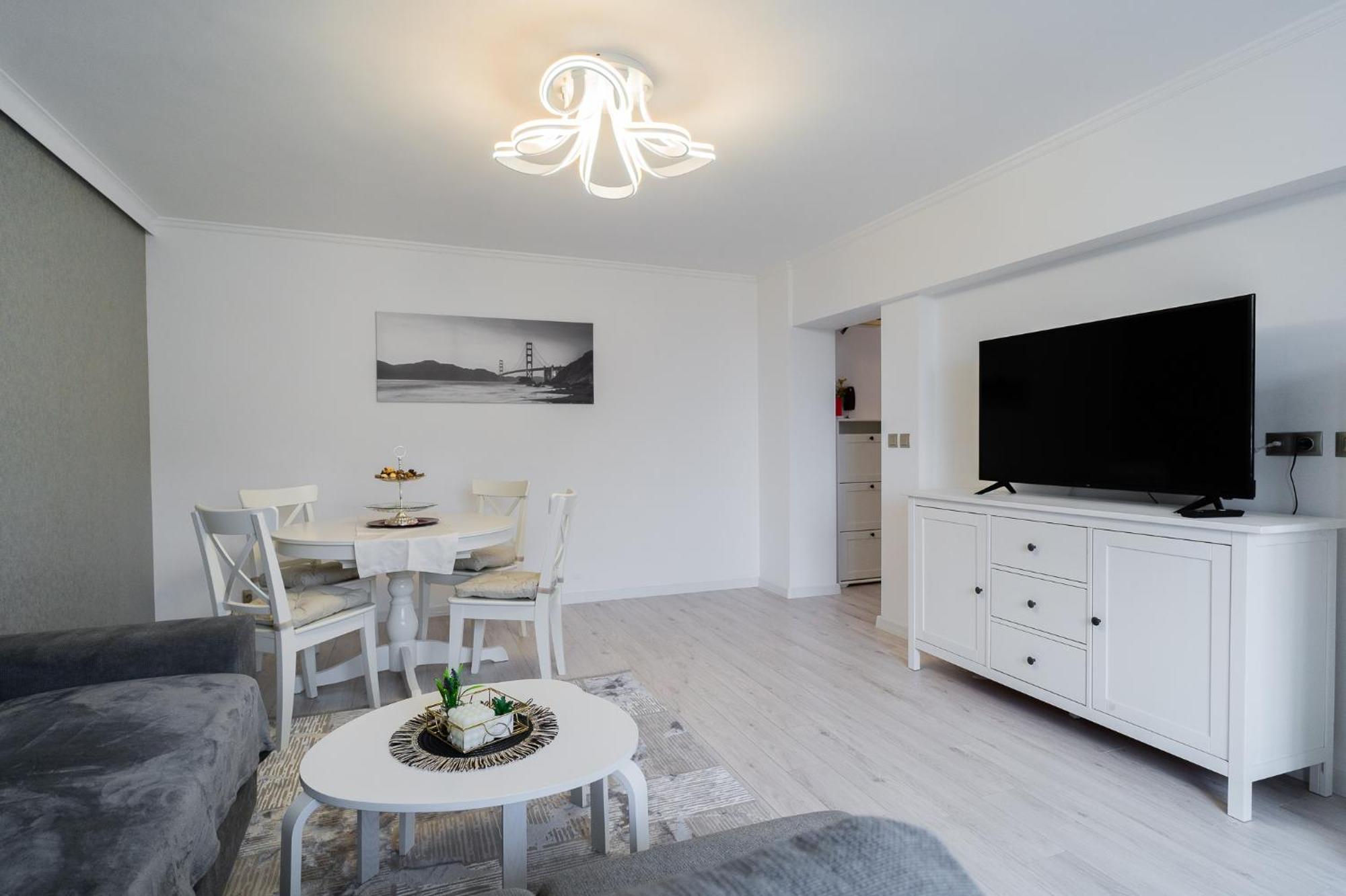 Apartamento Luxury 2Br On Decebal Avenue Bucarest Exterior foto
